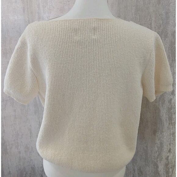 Things Between Short sleeve Keyhole Sweater Cream Size Large - Picture 2 of 7